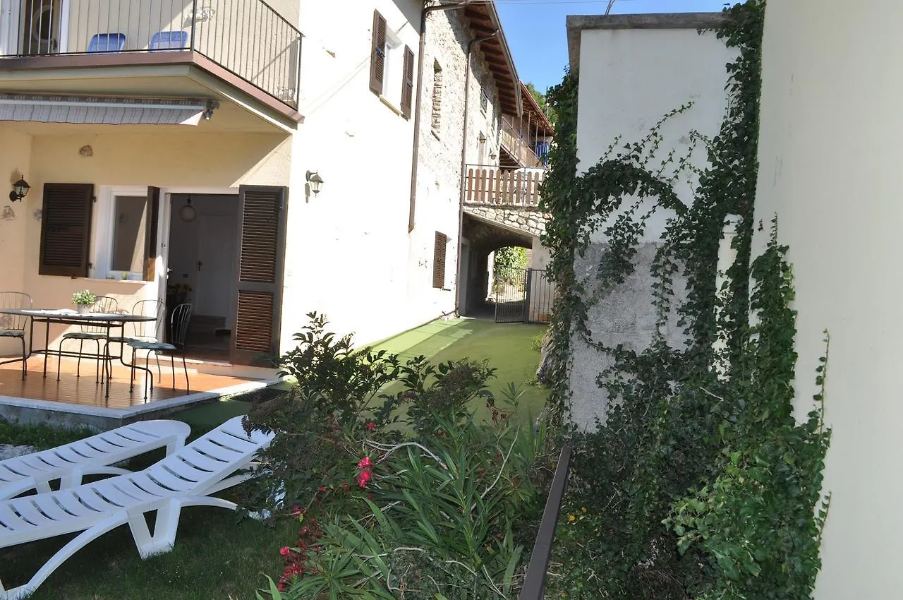 Holiday Home Near Monte Baldo In Tremosine Sul Garda Olaszország