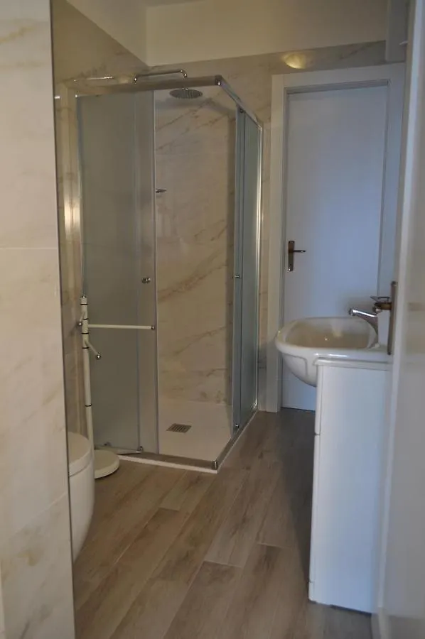 Holiday Home Near Monte Baldo In Tremosine Sul Garda Itália